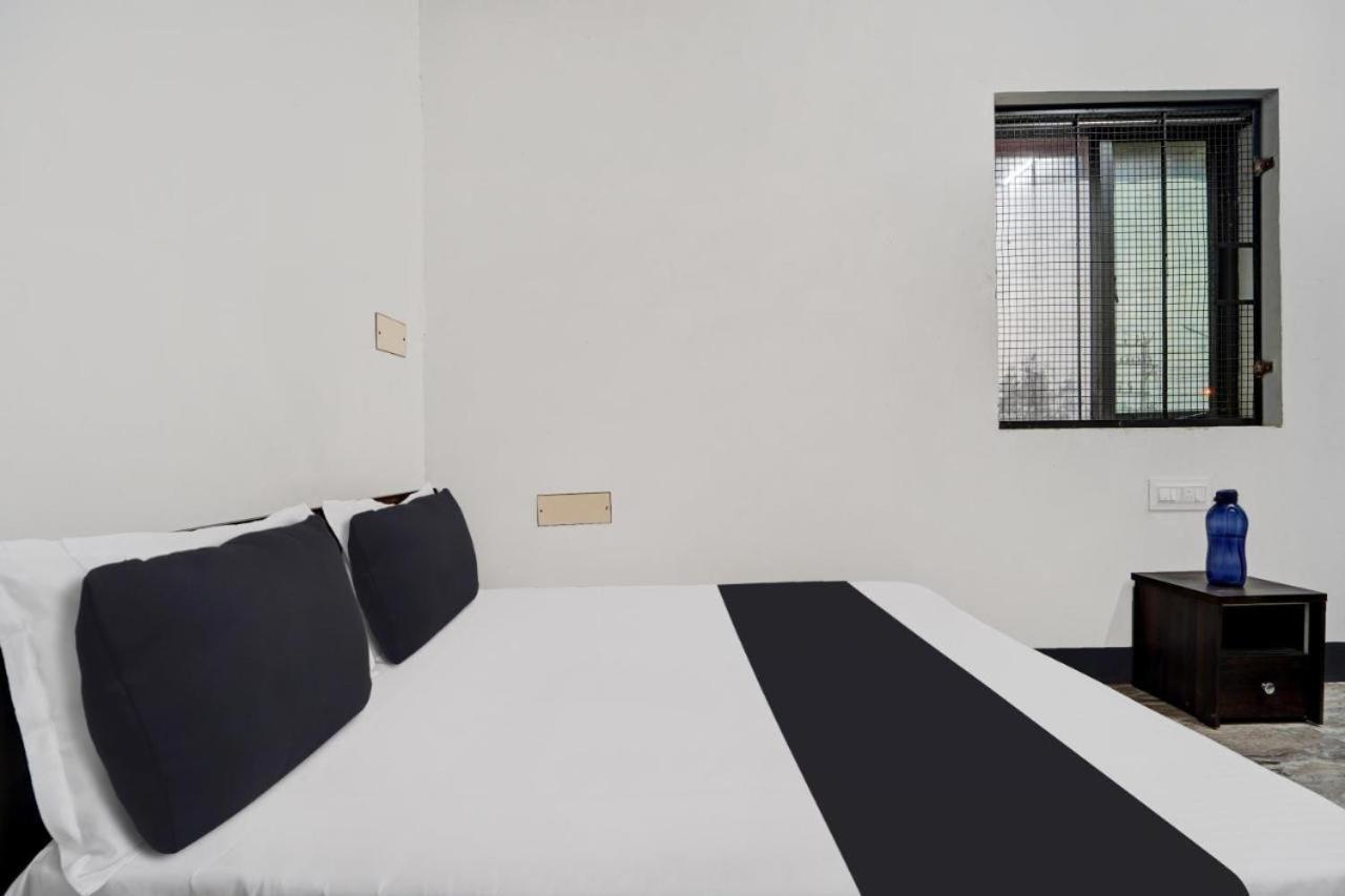 Queen D Tower - By Grands Inn Hospitality Tallākulam エクステリア 写真