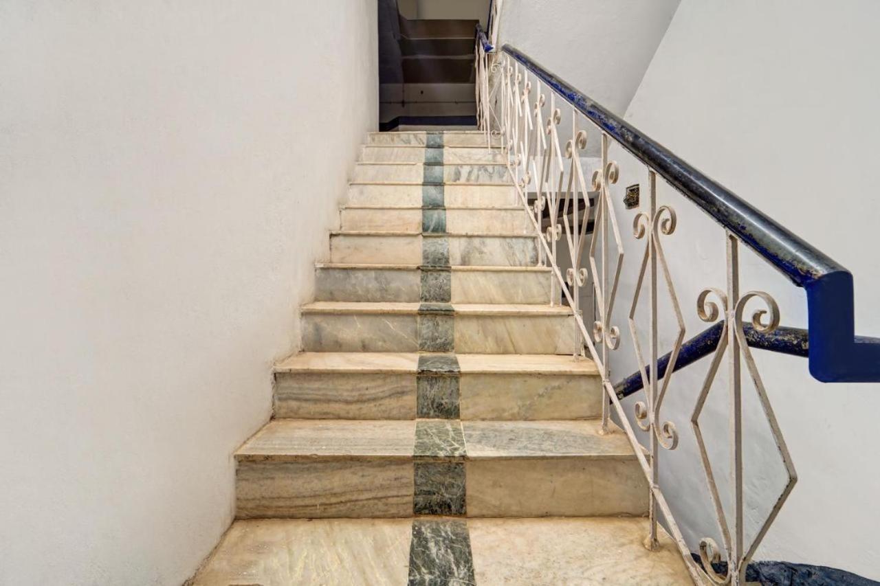 Queen D Tower - By Grands Inn Hospitality Tallākulam エクステリア 写真
